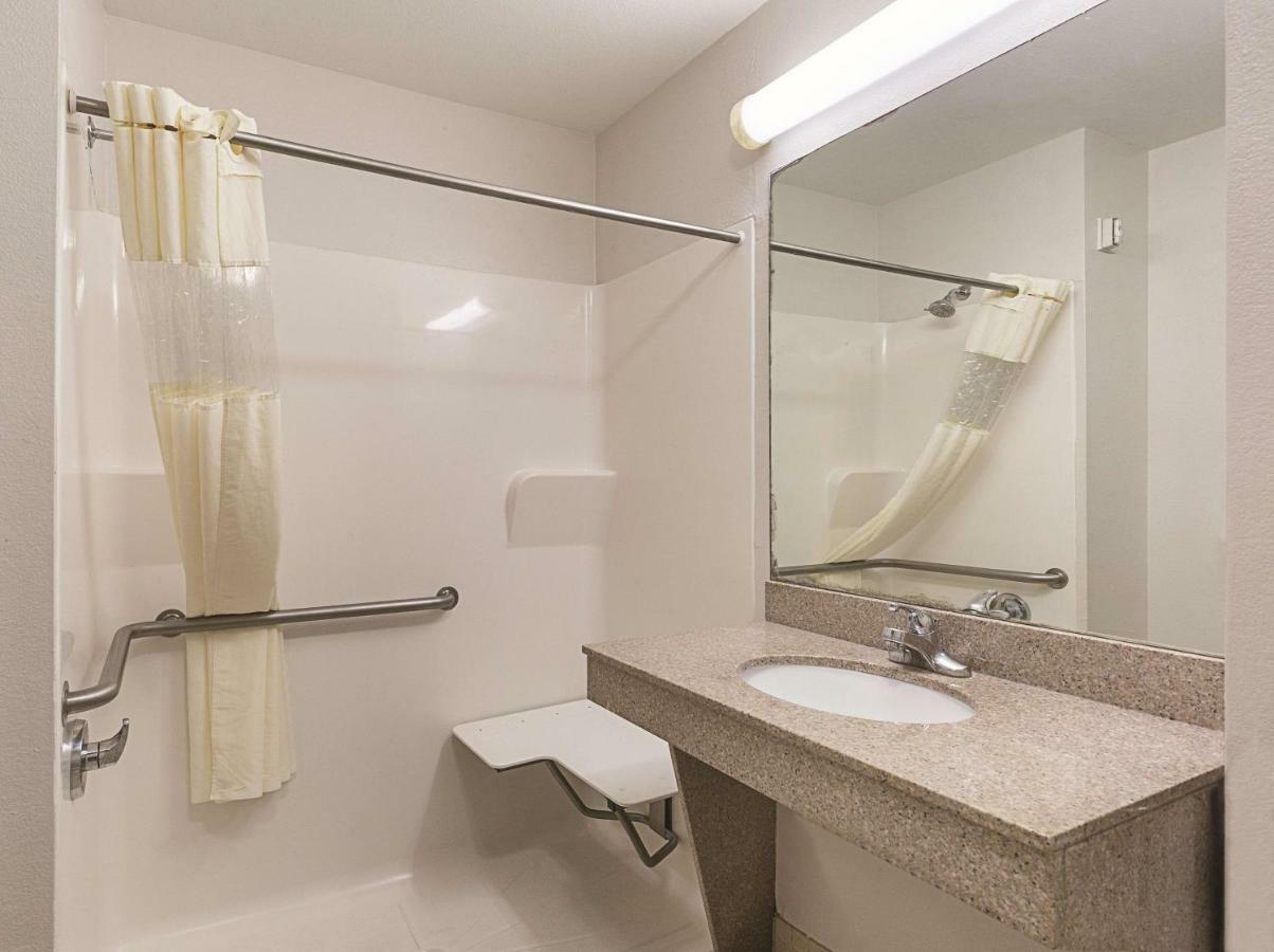 Kemah Edgewater Hotel, Surestay Collection By Best Western Сібрук Екстер'єр фото